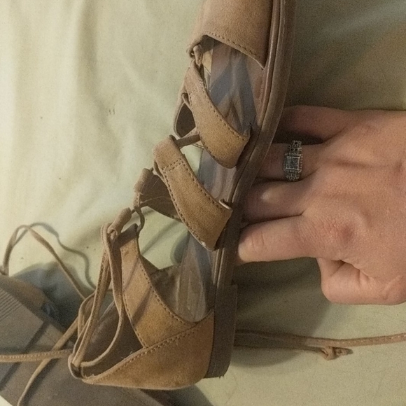 Sandals - Picture 3 of 4